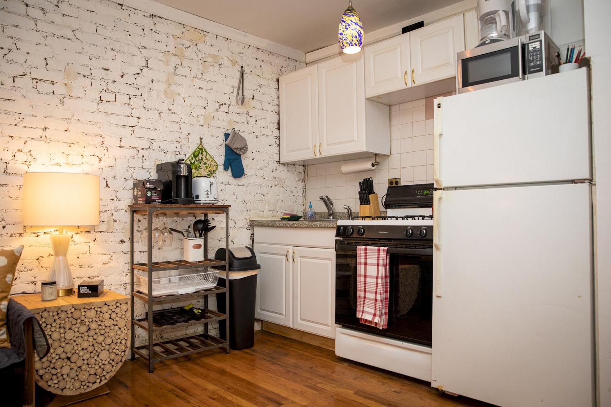 Pangsapuri Sunny Fully Furnished In Chelsea New York